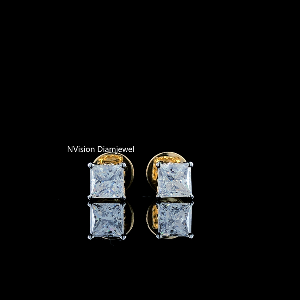 Sparkling Princess LabGrown Diamond Gold Studs