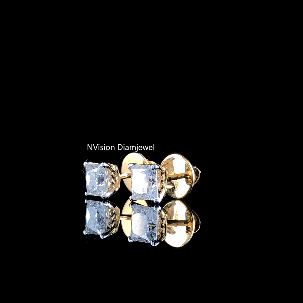 Sparkling Princess LabGrown Diamond Gold Studs
