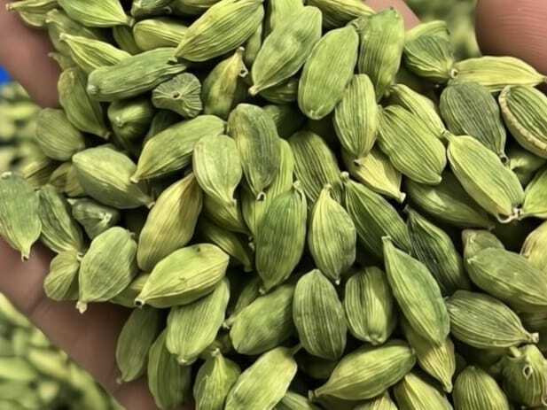 Green Cardamom - Flavor: Natural