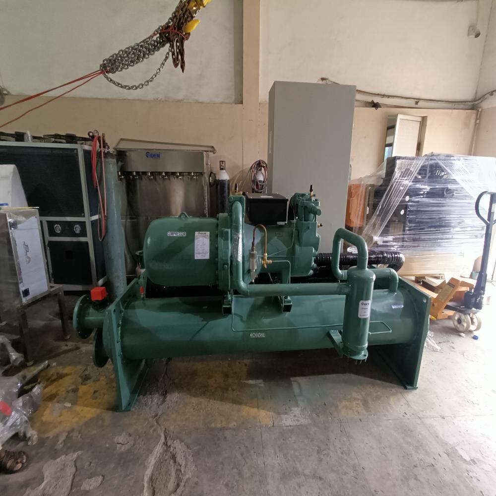 40 Tr Custom Chiller Solution - Color: Multi