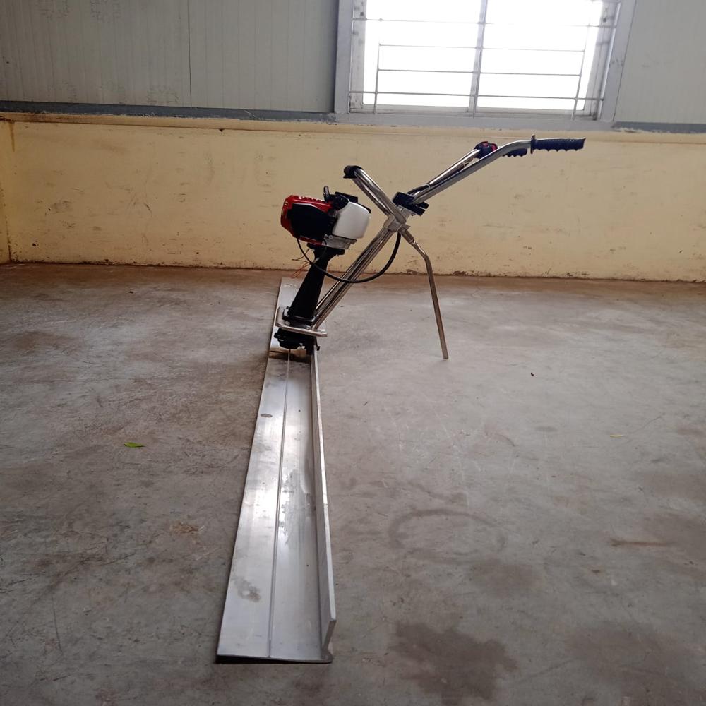 Screed Vibrator with Honda Engine