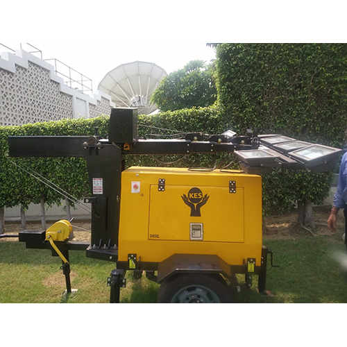 मोबाइल लाइटिंग टॉवर/टेलिस्कोपिक (3kva से 7.5kva)