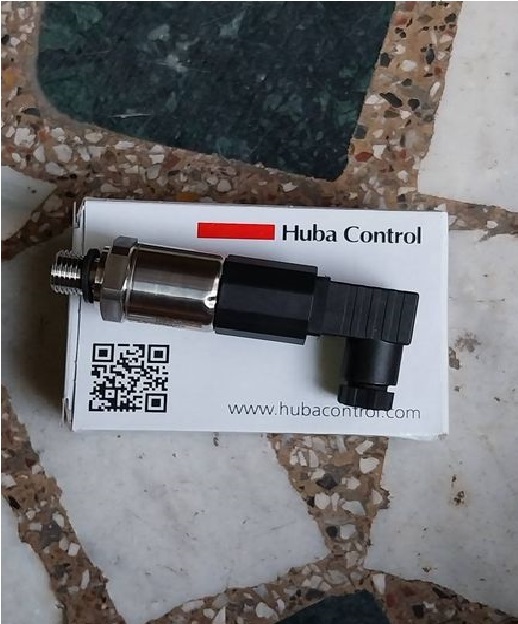 Huba Pressure Transmitter Model 520.914S032401W RANGE 0-2 BAR OUTPUT 4-20mA