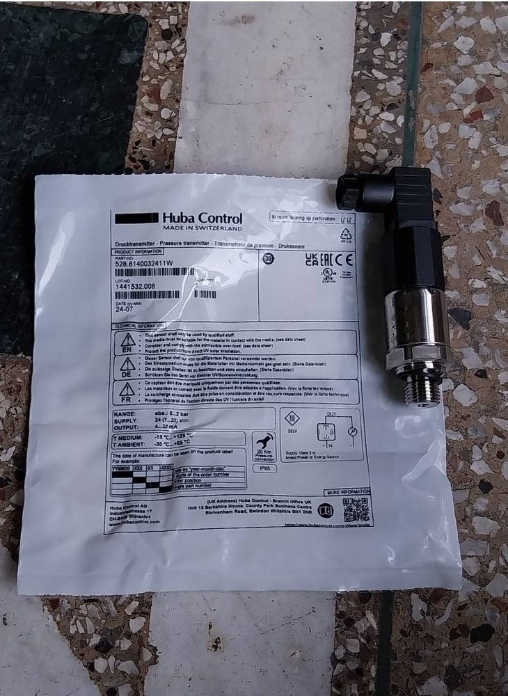 Huba Pressure Transmitter Model 520.914S032401W RANGE 0-2 BAR OUTPUT 4-20mA