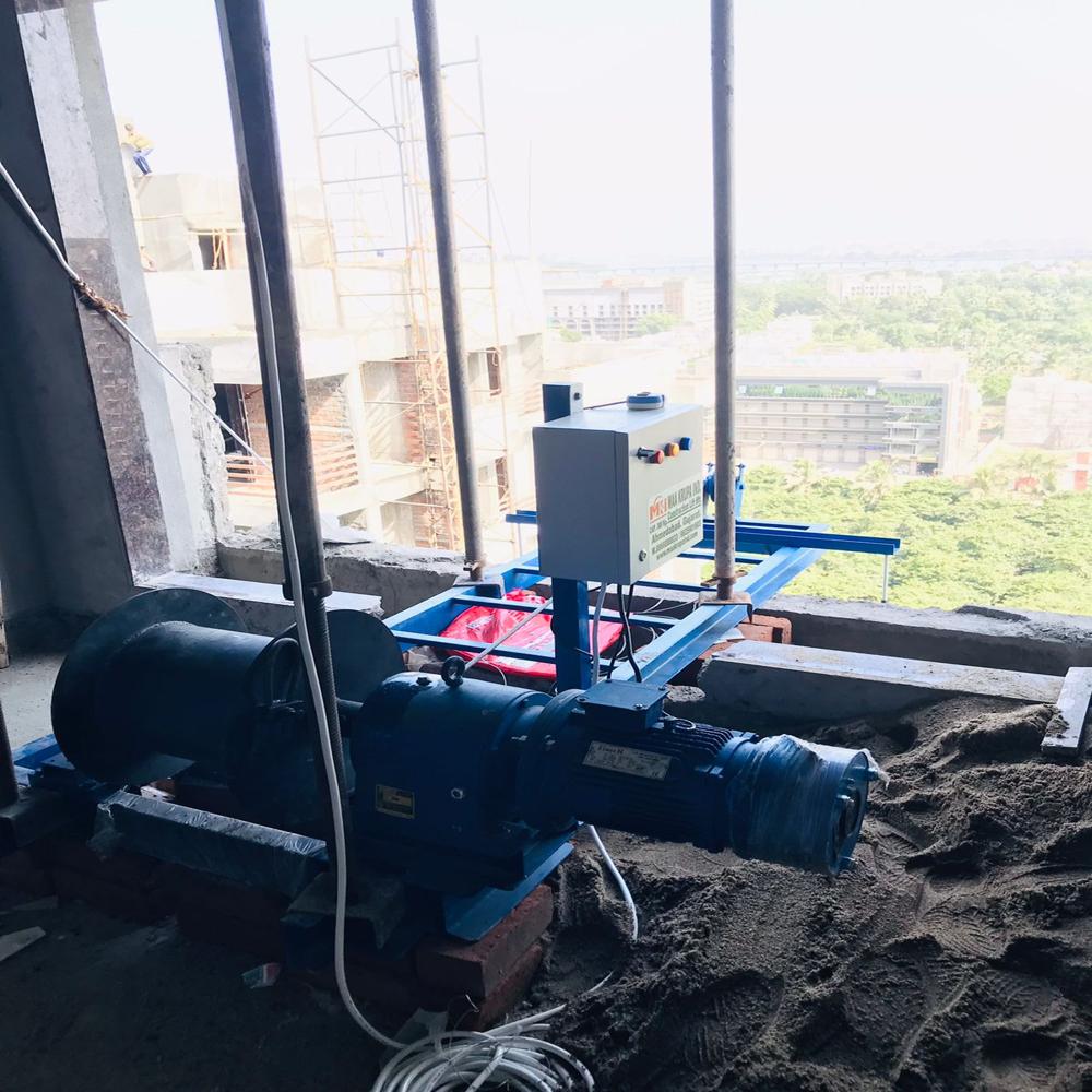 Construction Hoist - Color: Blue