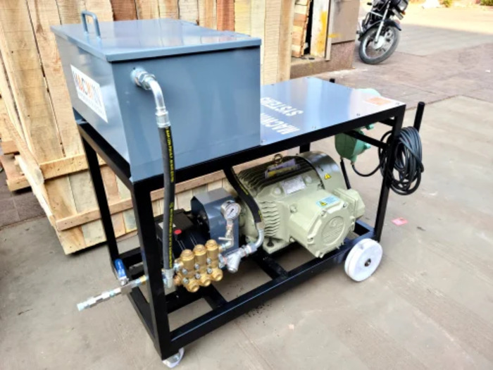 Triplex Plunger Hydro Test Pump - Flow Rate: 20 Lpm