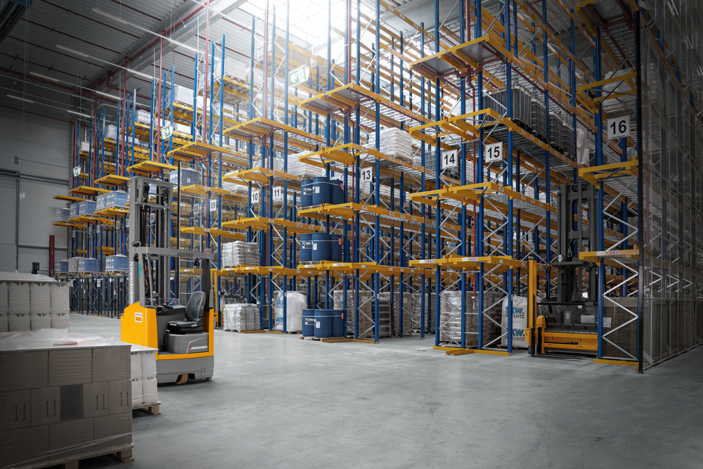 Pallet Racking - Color: Yellow And Blue