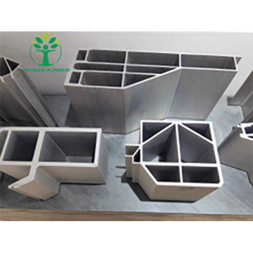 Aluminum extrusion profiles for rail transit