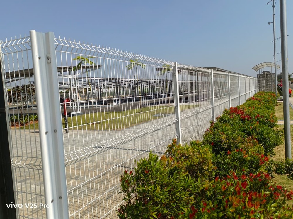 3D Color Customized Fencing - Application: Industrial Sites