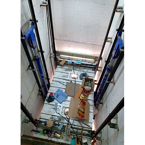 Hydraulic Elevator - Machine Room Size: Customized