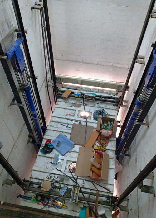Industrial Elevator - Machine Room Size: Customized