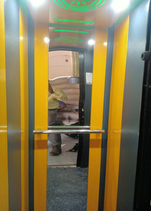 Home Elevator - Material: Stainless Steel