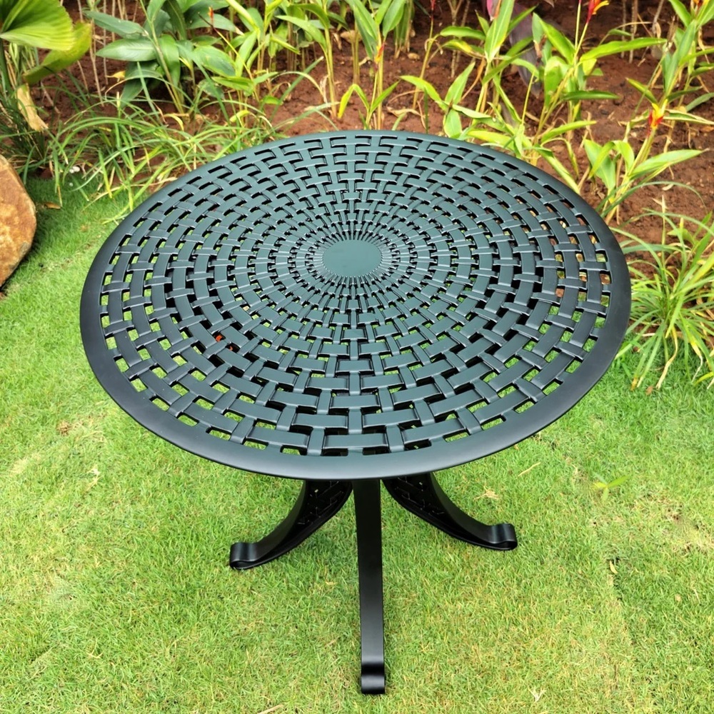 Orion Small Round Aluminium Table with 4 legs