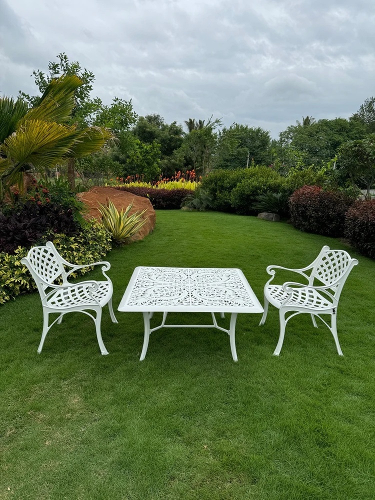 Vega Floral Coffee Table - Color: White