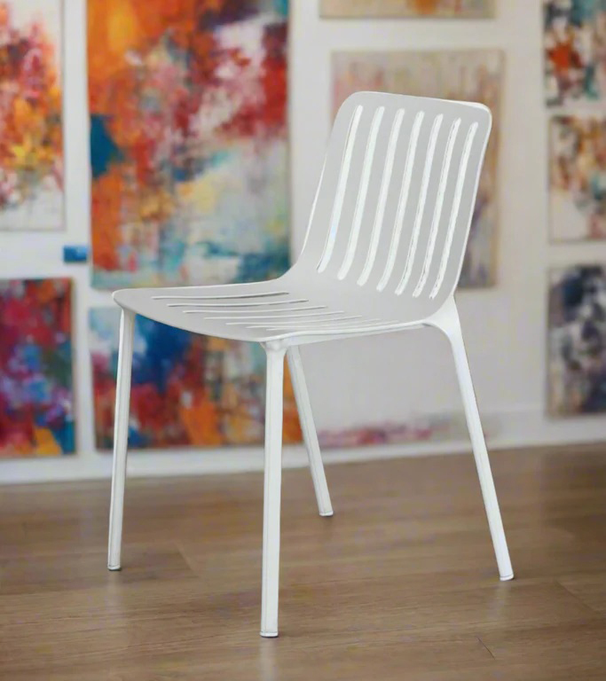 Nebula Die-Cast Aluminium Stackable Chair
