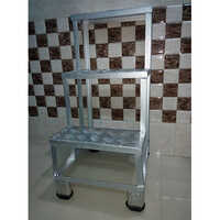 ALUMINUM STEP STOOL