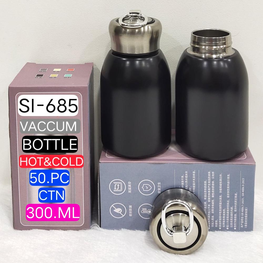 Stainless Steel Hot And Cold Water Bottle - 500ml Capacity, Silver Color, Round Shape, Leak Proof, Screw Cap, 1-year Warranty | Industrial Use: Beverage