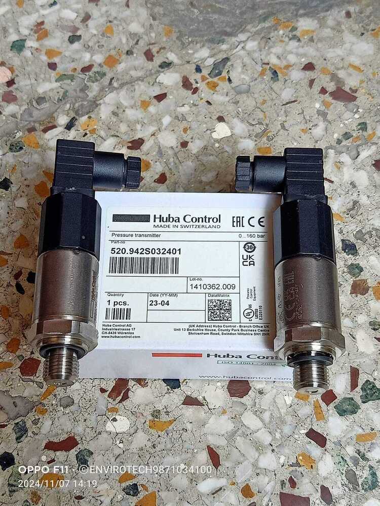 Huba Pressure Transmitter Model 520.942S032401 RANGE 0-160 BAR