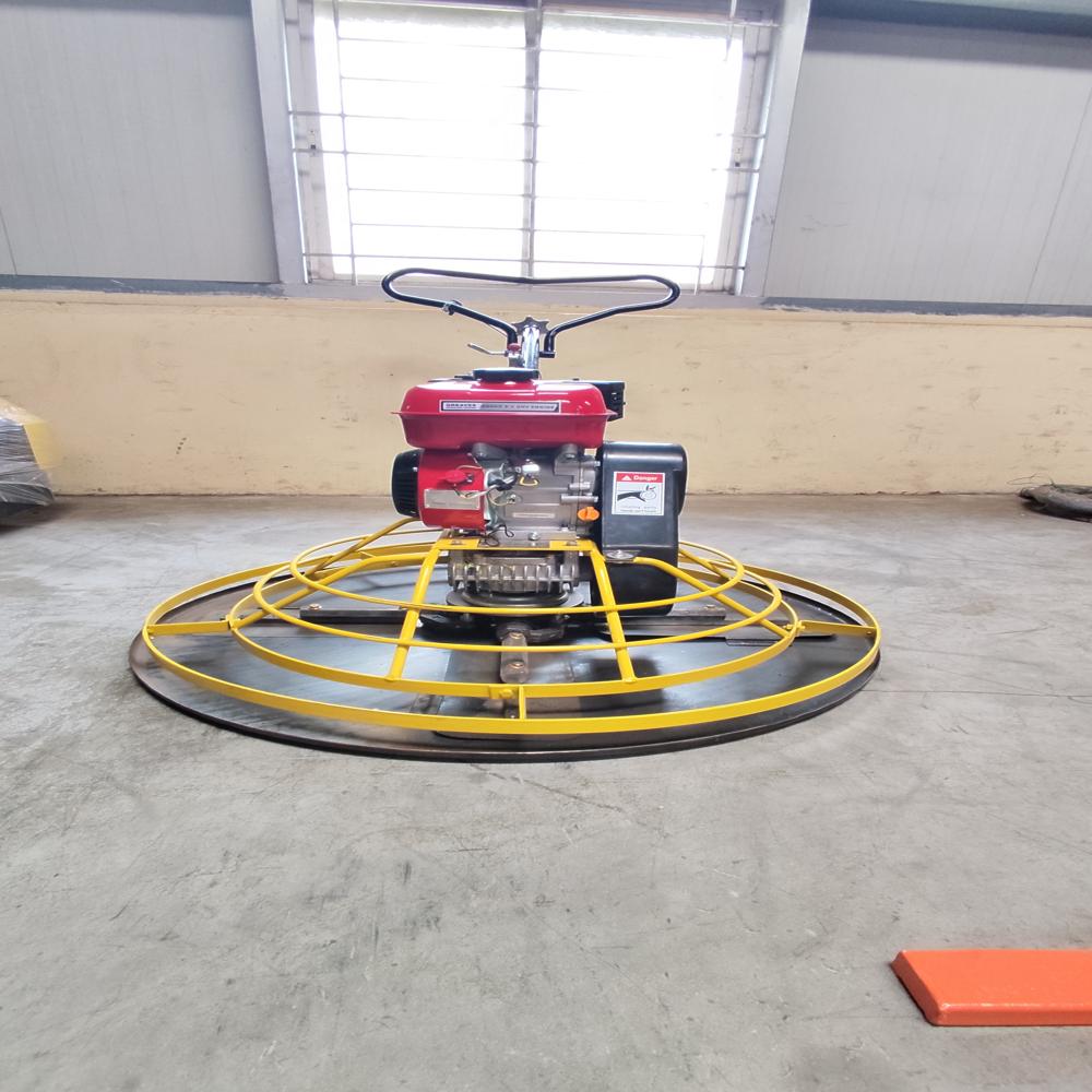 Power Trowel with Greaves Engine