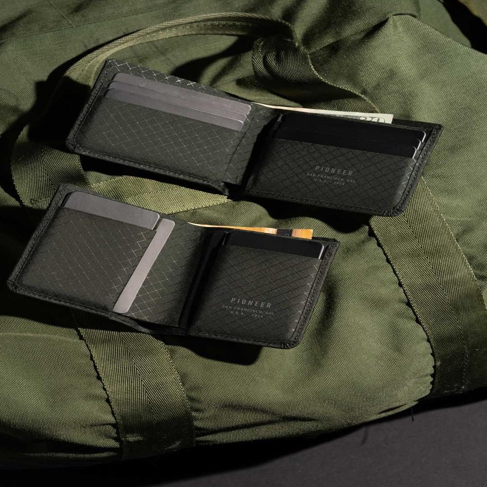 Wallets/ Purse - Color: All Color