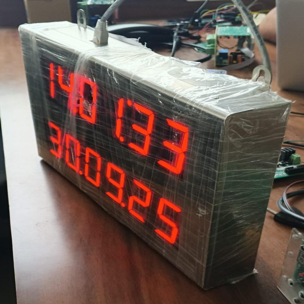 Gps Synchronized Clocks - Color: Black