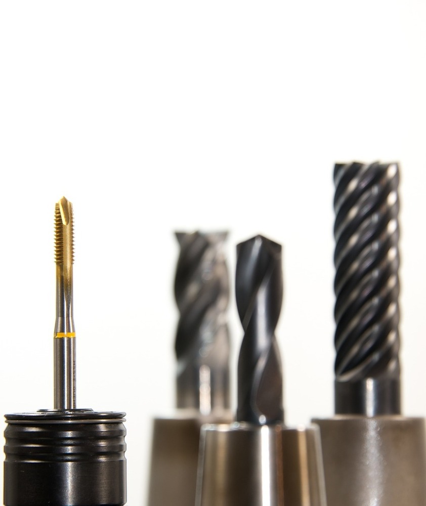 Solid Carbide Thread Mills And Drills - Features: High Quality