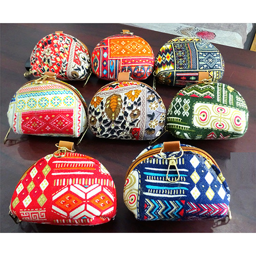 Coin Pouch With Dog Hook - Color: Multicolor