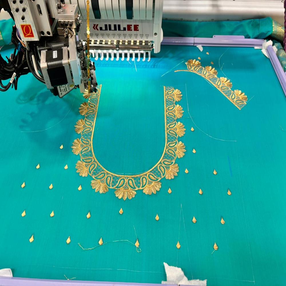 Single Head Embroidery Machine With Bead Device - Brand Name: Julee