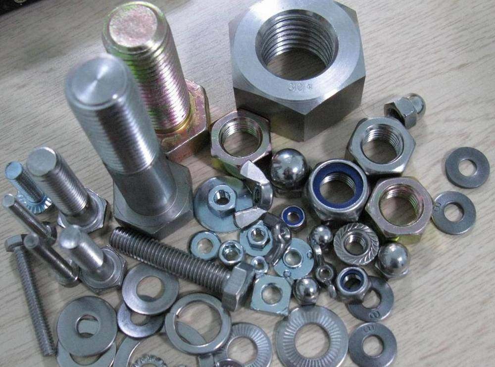Inconel 600 Fasteners - Color: Silver