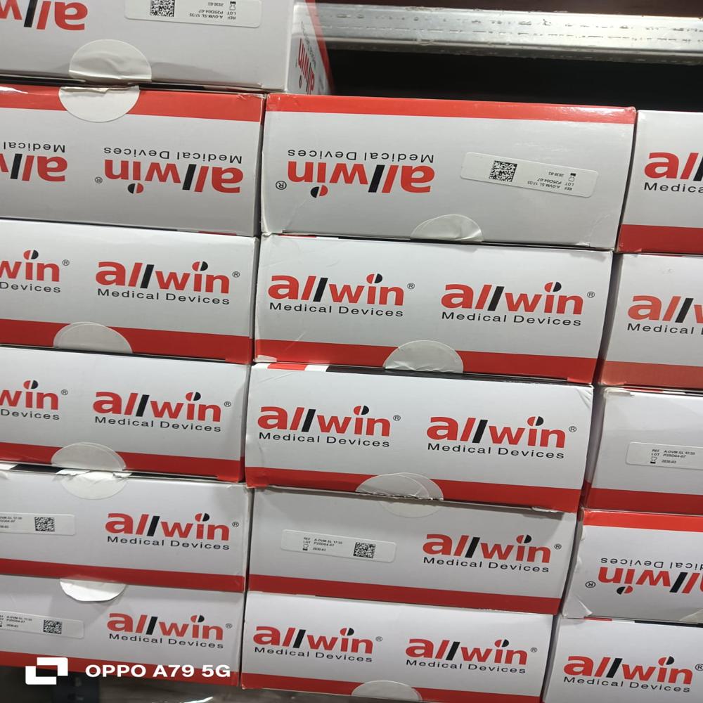 Opu Allwin - Material: Plastic