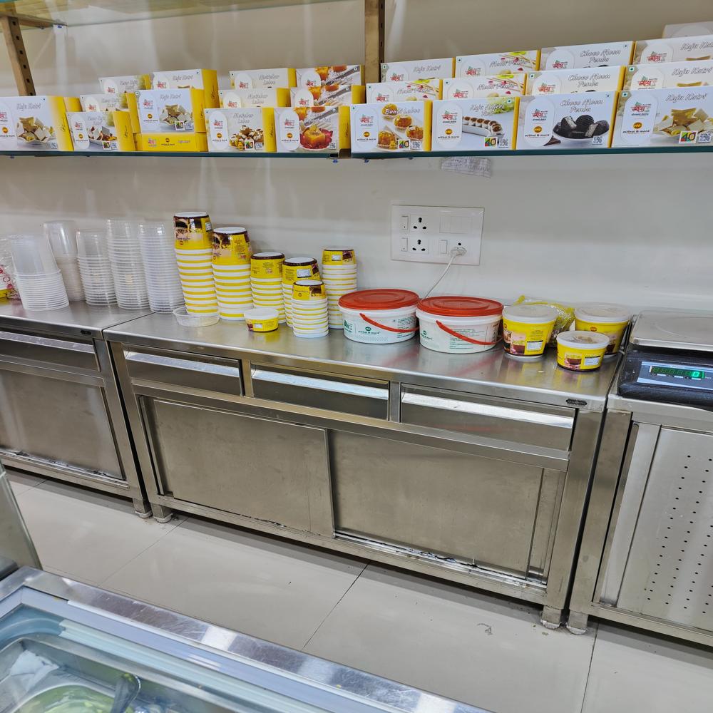 SS Work Table With Drawers