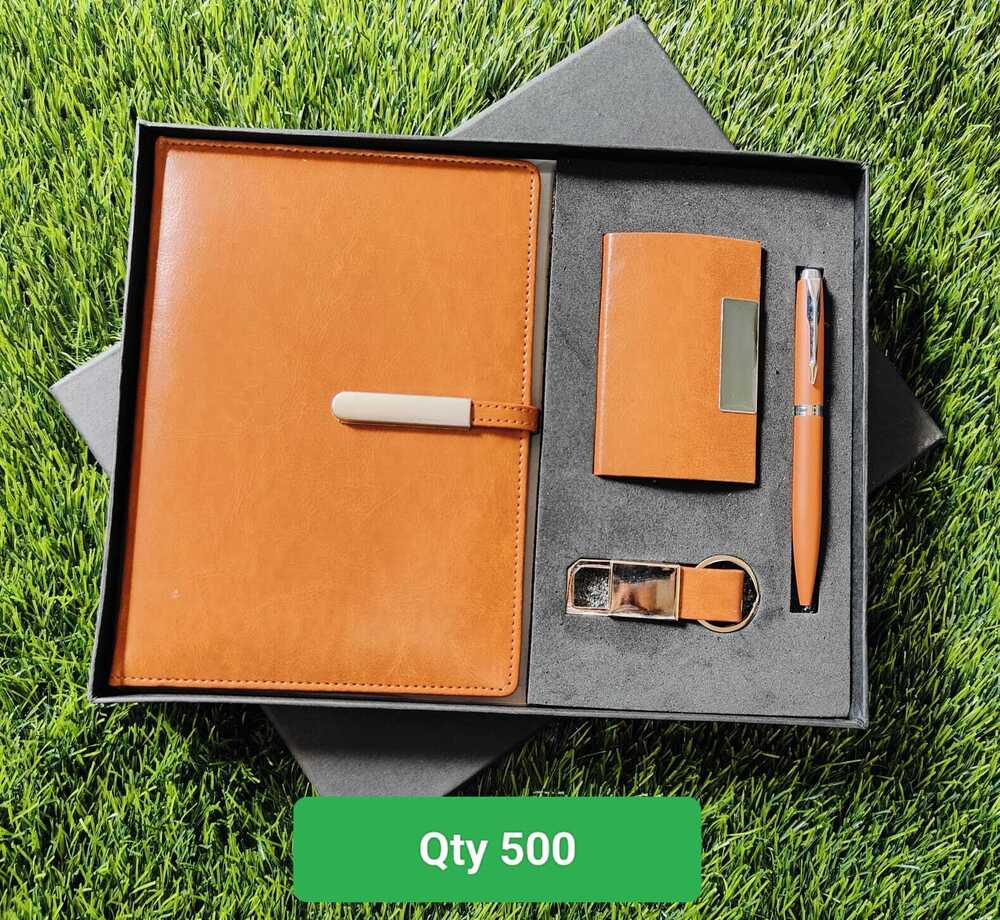 Diary Cardholder, Pen And Keychain