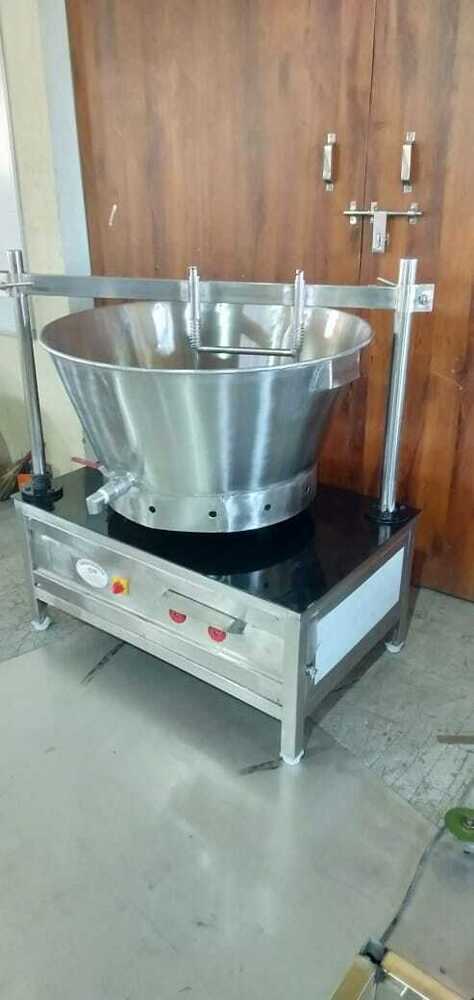 Standing Model Gas Operated Khoya Making Machine - Capacity: 70 Ltr