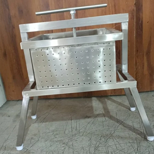 10 Kg Paneer Press Machine - Color: Silver