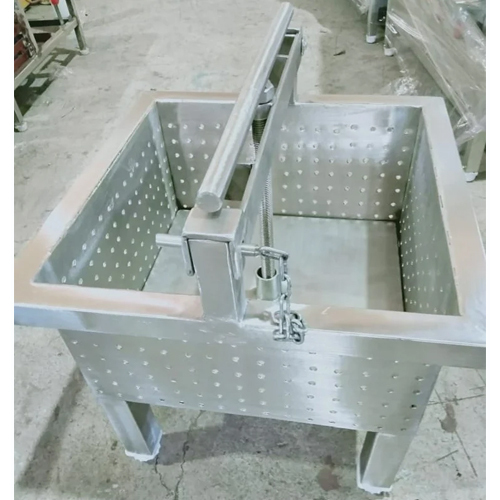15 Kg Paneer Press Machine - Color: Silver