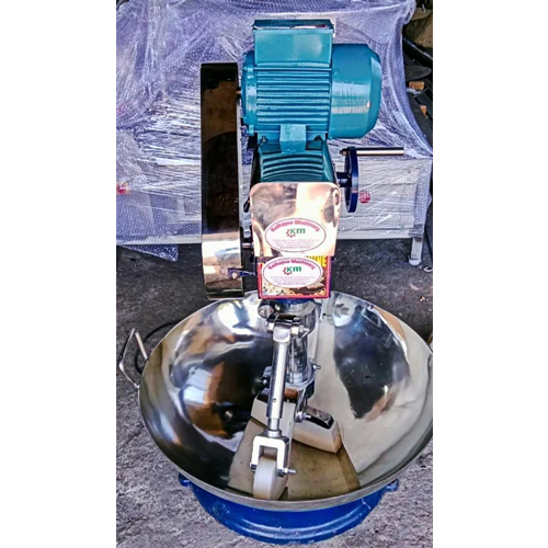 Kaju Musta Making Machine