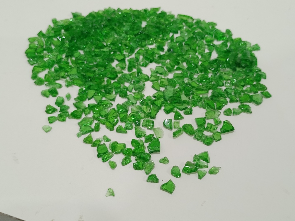Green Glass Chips / Terrazzo glass chips / epoxy flooring used glass chips