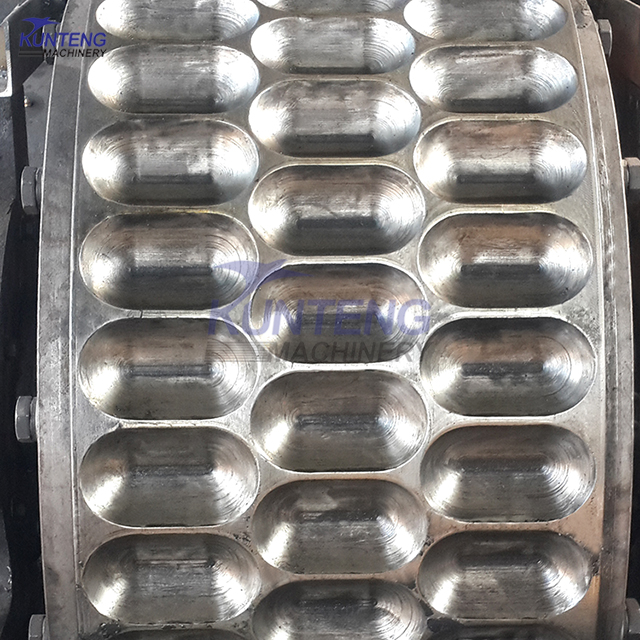 Pillow Shape Carbon Black Iron Powder Briquette Machine