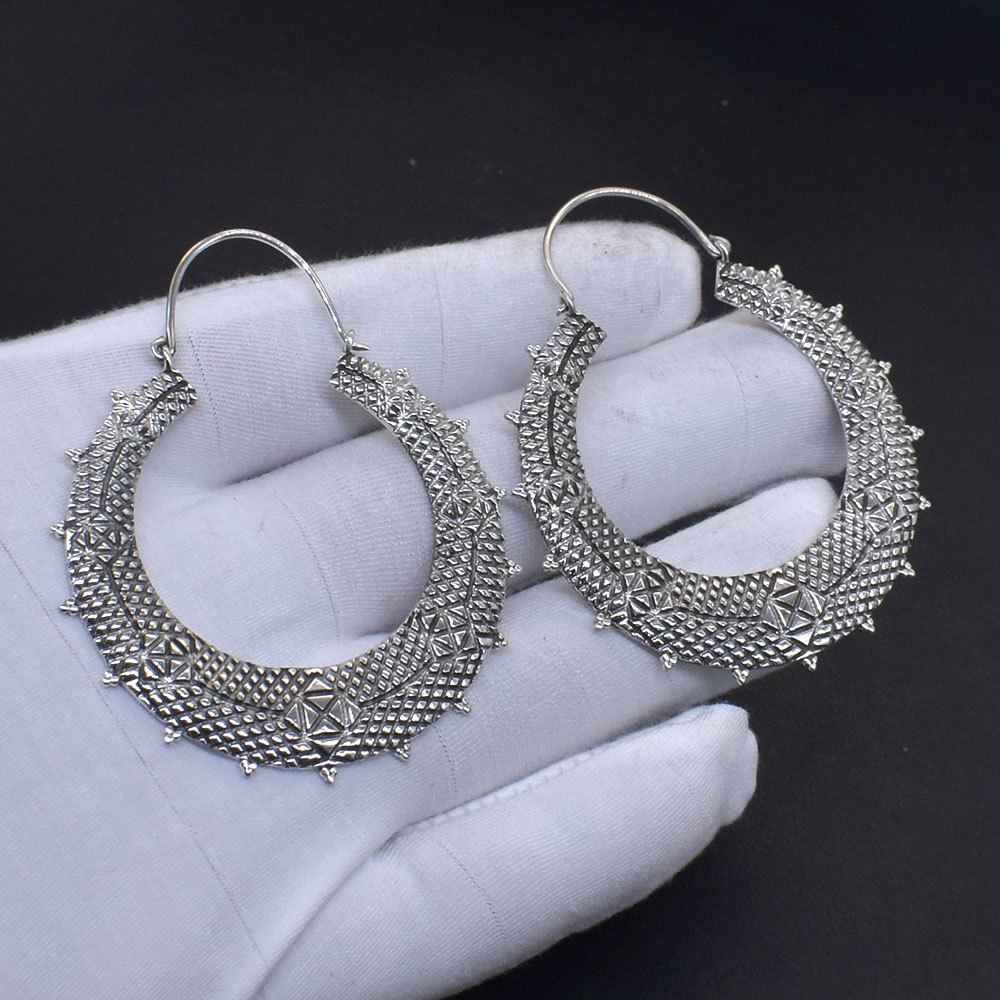 Silver Plated Vintage Fashion Earrings - Thickness: 3 Centimeter (Cm)