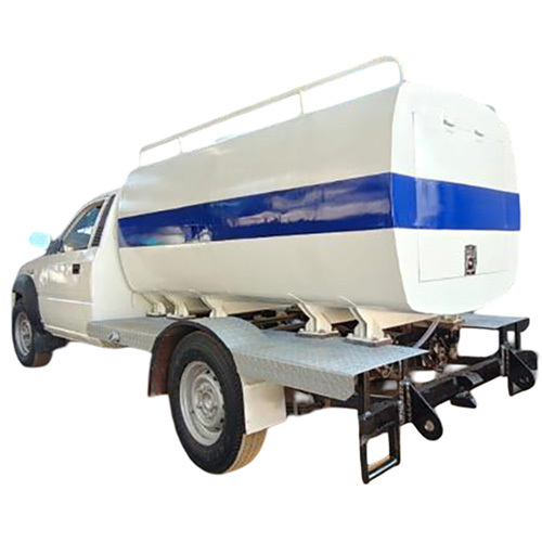 3Kl Bouser With Dispensing Storage Tank - Capacity: 3000 Ltr
