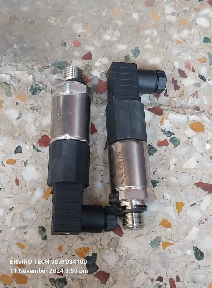 Huba Pressure Transmitter Model 520.931S032401 RANGE 0-16 BAR