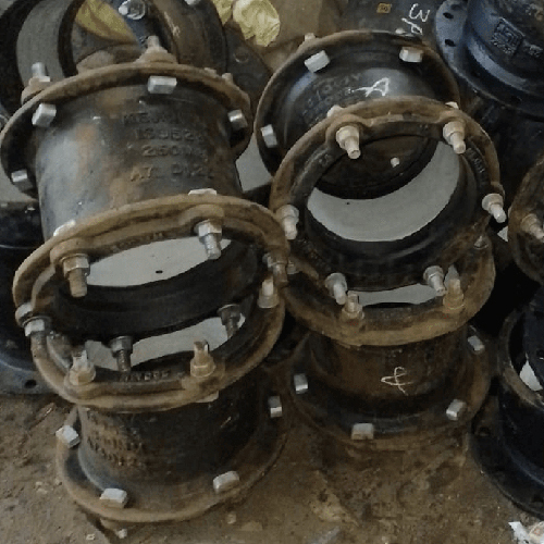 Di Pipe Fitting - Color: Black