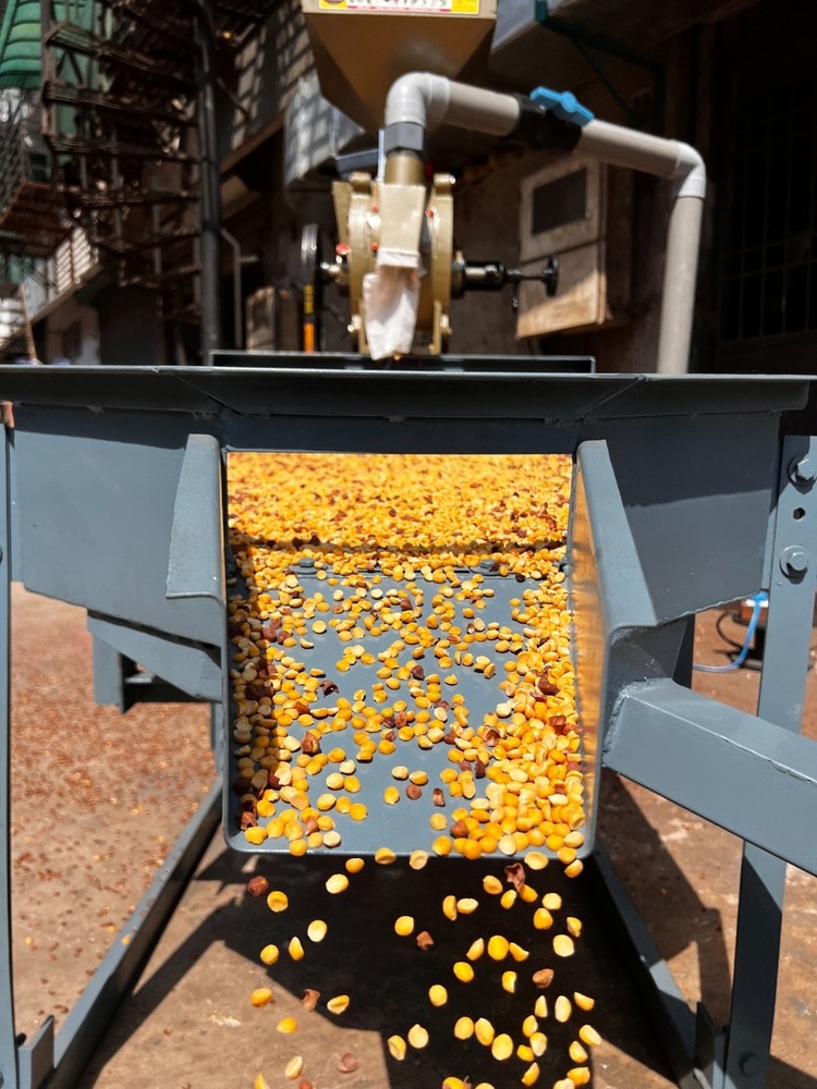 Dal Mill With Grader - Automation Grade: Semi-automatic