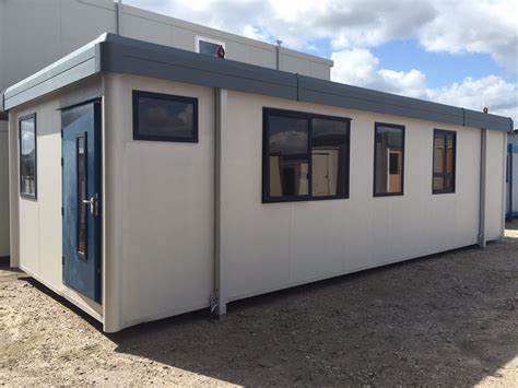 Portable Rectangular Container - Height: 8-10 Approx. Foot (Ft)