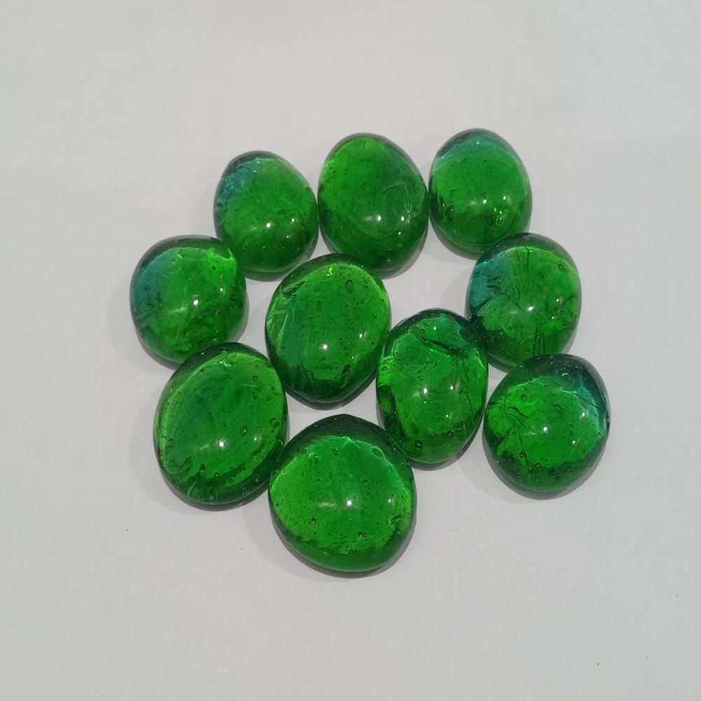 FLAT GREEN GLASS PEBBLES FOR HOME GARDEN AND INTERIOR DECORATION