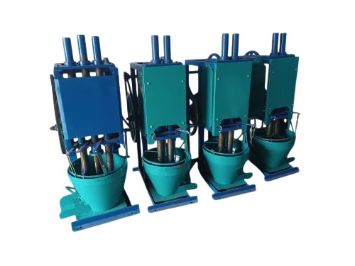 3 Rod Mirchi Kandap Machine - Automatic Grade: Semi-Automatic