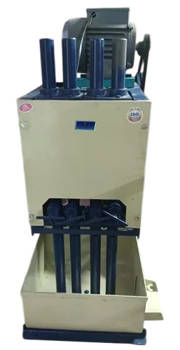 Chilli Pounding Kandap Machine - Automatic Grade: Semi-Automatic