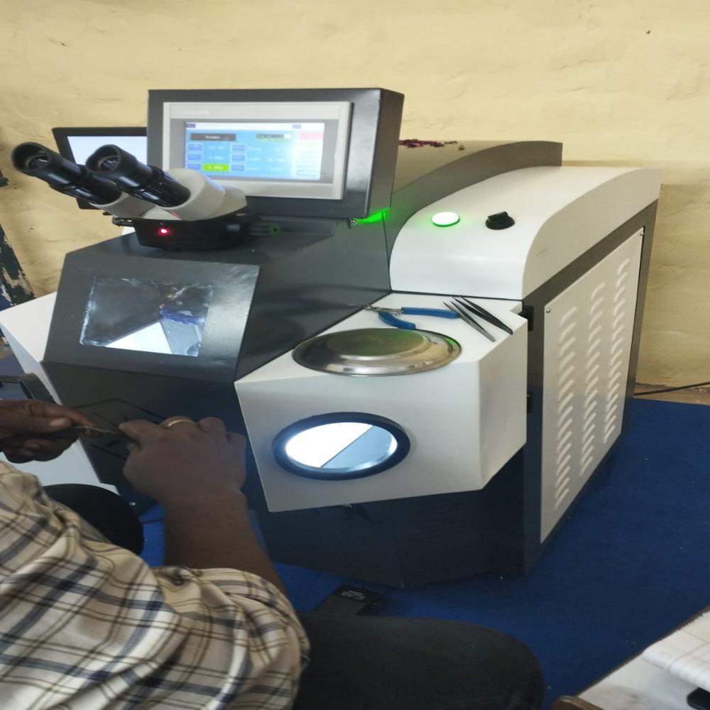 LASER SOLDRING MACHINE WITH CAMERA