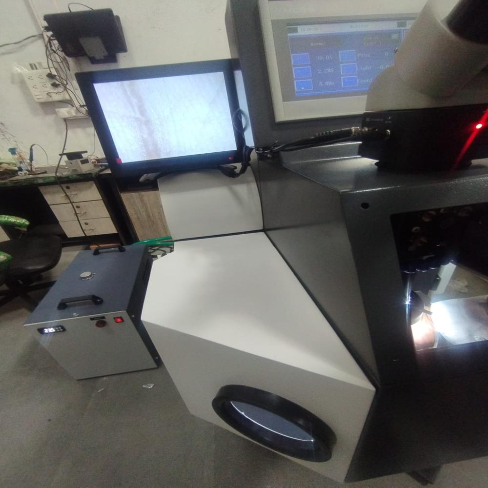 Laser Soldring Machine With Camera - Accuracy: 99.99 %
