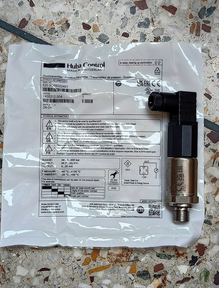 Huba Pressure Transmitter Model 520.954S032401 RANGE 0-400 BAR